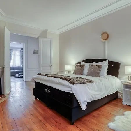 Apartman 120 M2 Luxury Eiffel Signature *