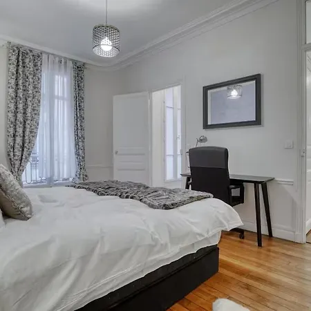 120 M2 Luxury Eiffel Signature Παρίσι