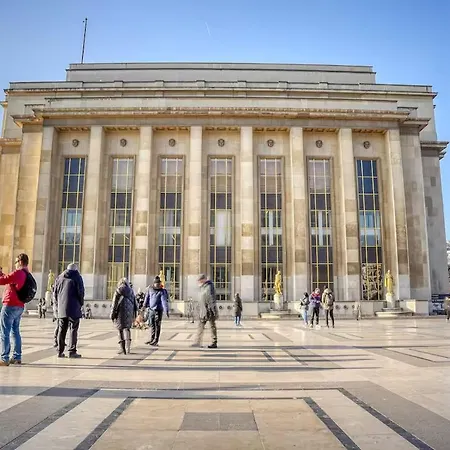 120 M2 Luxury Eiffel Signature *