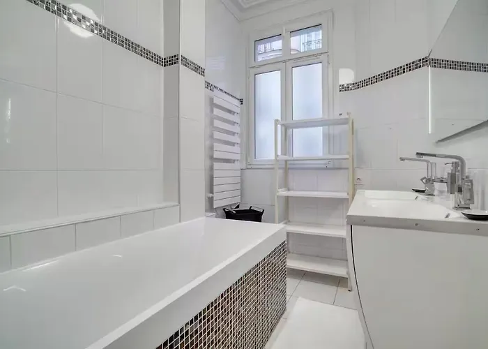 120 M2 Luxury Eiffel Signature Parigi