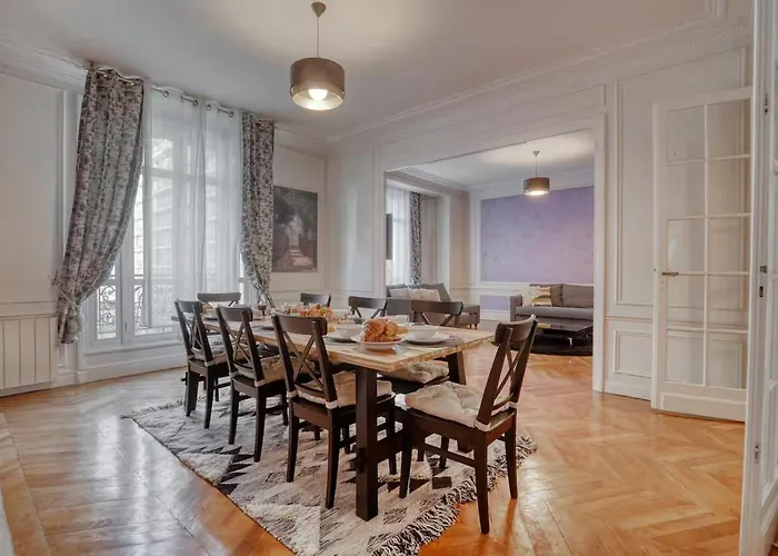 120 M2 Luxury Eiffel Signature *